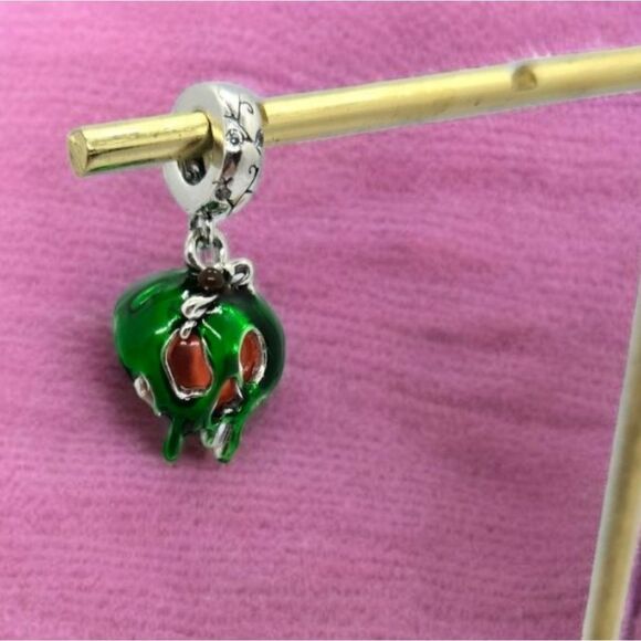 Poisoned Apple Charm S925 Sterling Silver Slide-On Bracelet Disney Villain Inspo - Picture 8 of 11